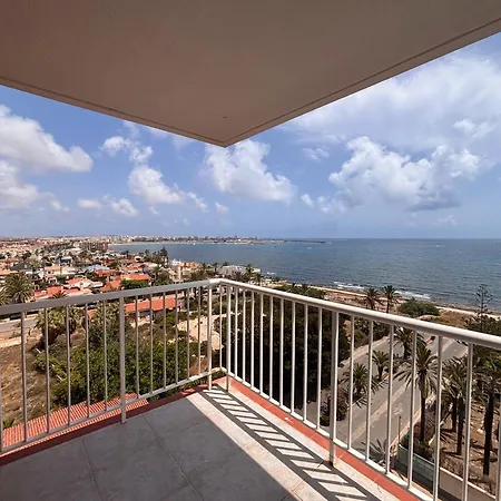 Foques Sea & Garden Views