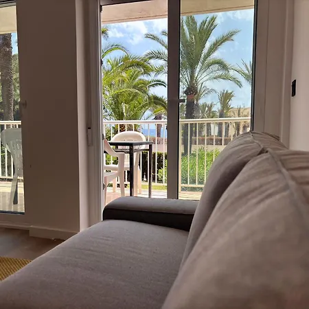 Foques Sea & Garden Views Apartment