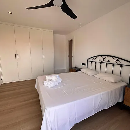 Foques Sea & Garden Views Apartment *
