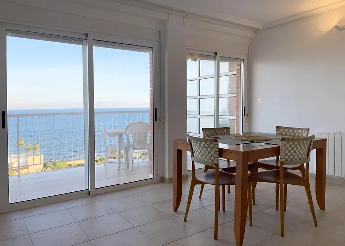 Apartment Foques Sea & Garden Views