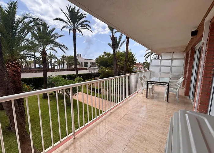 Foques Sea & Garden Views