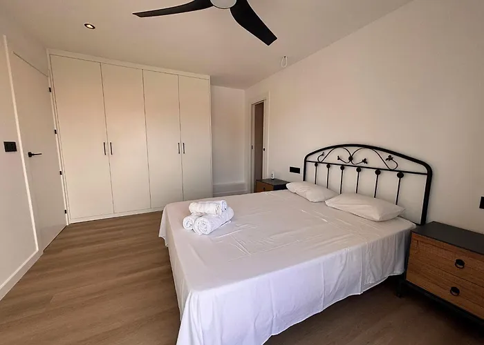 Foques Sea & Garden Views Apartment *