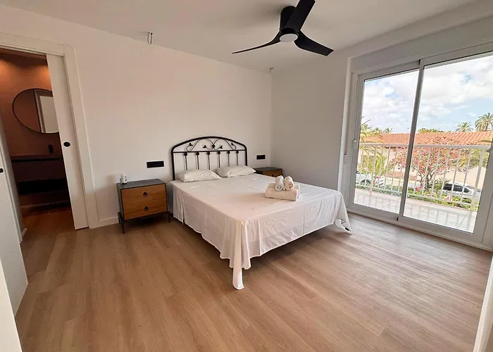 Foques Sea & Garden Views Apartment *